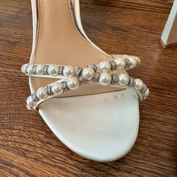 Alexandra by HARLO, block heel, white, size 8.5 - Picture 9 of 9